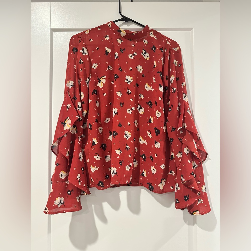 MELLODAY Red Floral Blouse